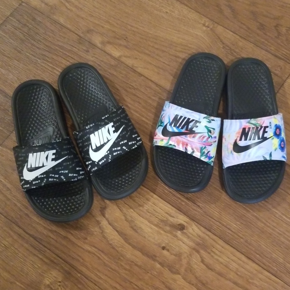 2 Pair Nike Slides